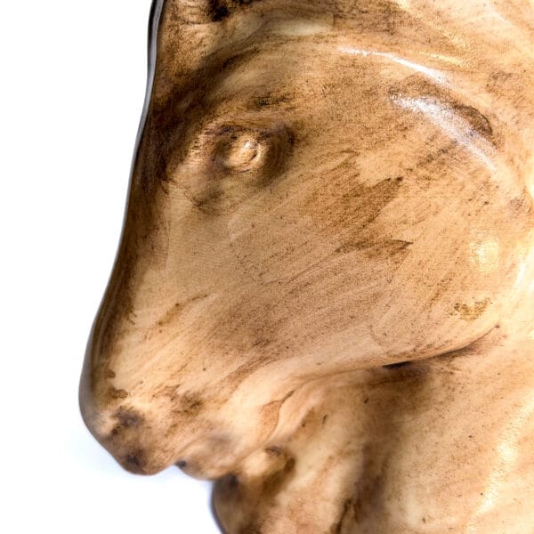 vaso-tiki-caballo-marron-detalle vaso-tiki-caballo-marron-detalle